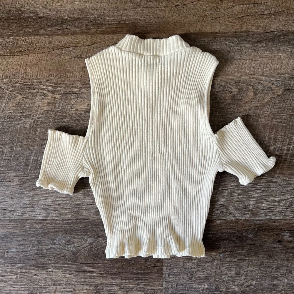 Zara Cream Ribbed Cut-Out Top - Picture 2 of 3